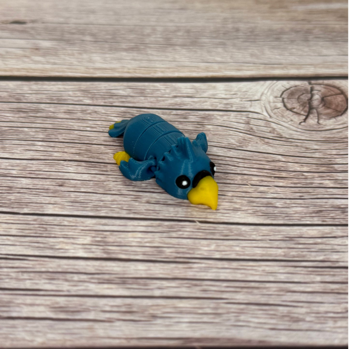 Articulated Mini Parrot Toy – 3D Printed Colorful Fidget Bird Gift