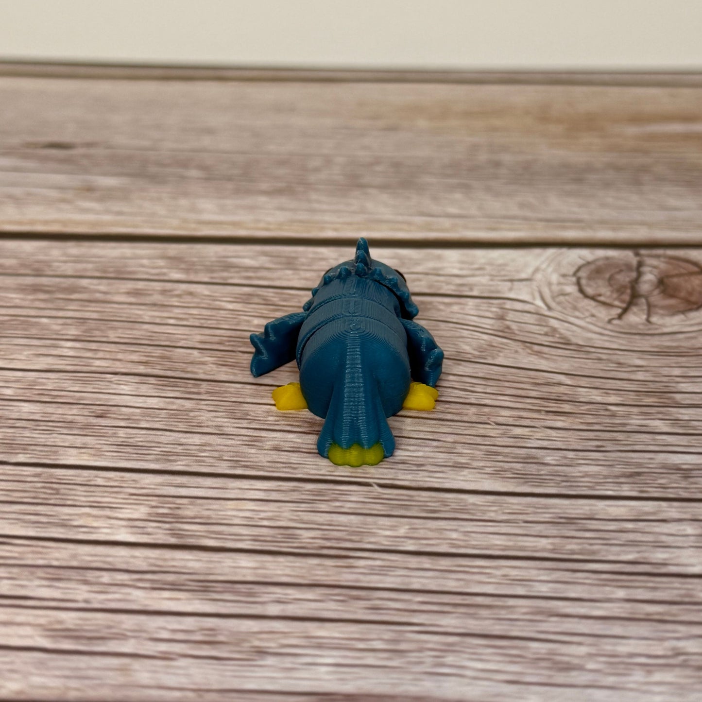 Articulated Mini Parrot Toy – 3D Printed Colorful Fidget Bird Gift