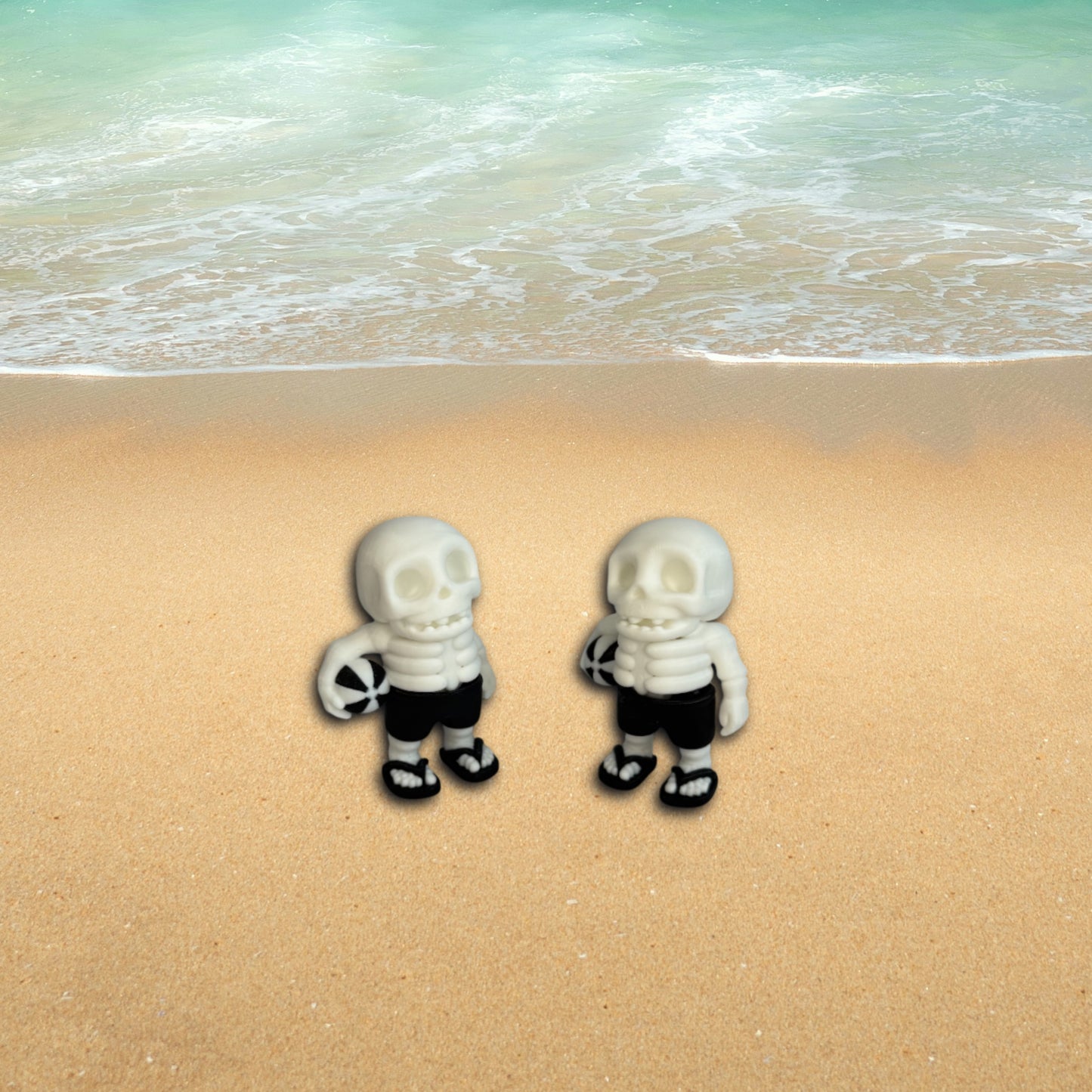 Mini Gothic Beach Skeleton – 3D Printed Spooky Coastal Decor