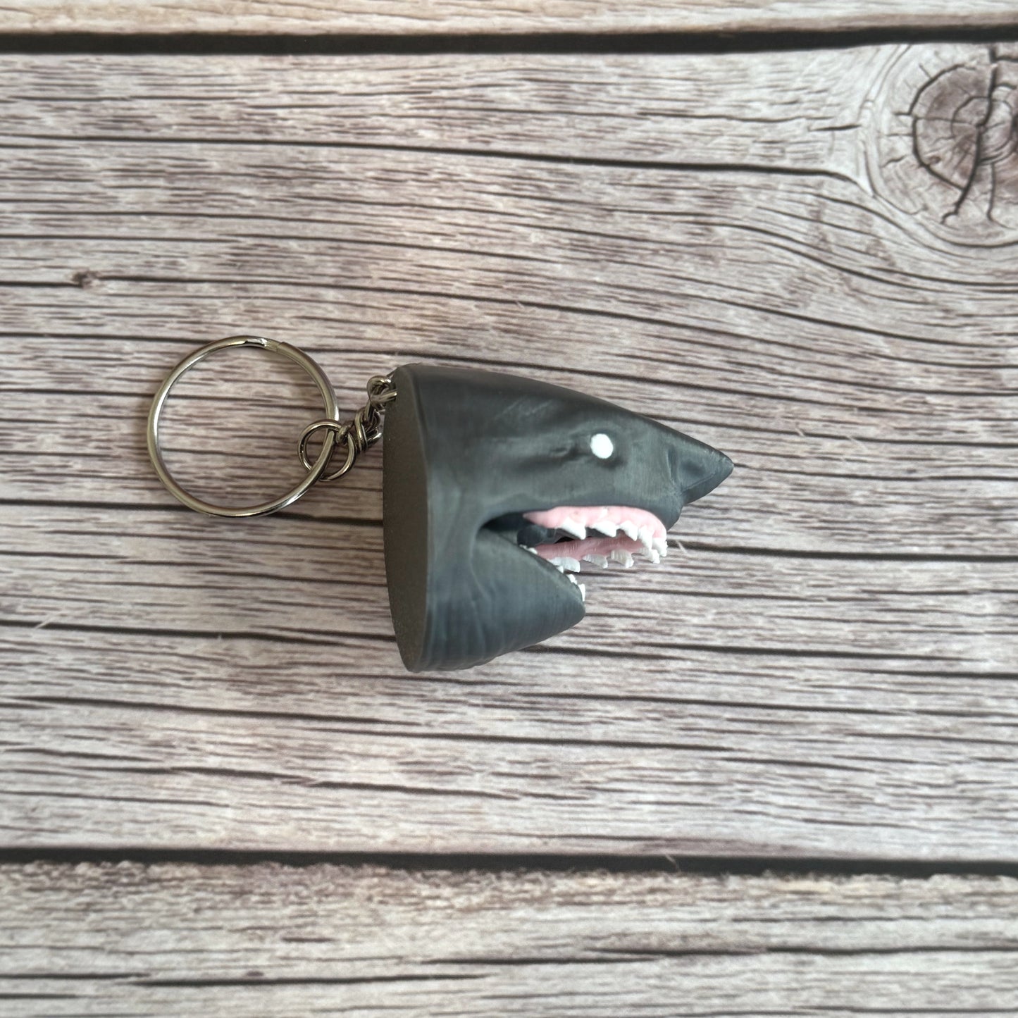 Shark Head 3D Printed Keychain – Ocean Predator Keyring, Unique Shark Lover Gift, Marine Life Accessory, Cool Nautical Keychain