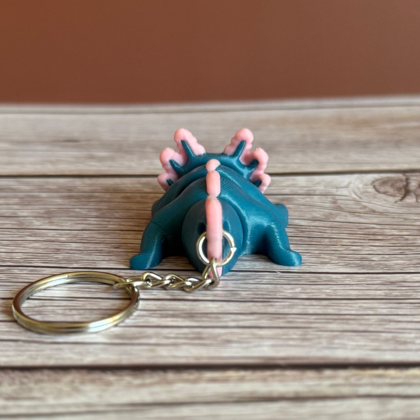 Articulated Baby Axolotl 3D Printed Keychain – Cute Amphibian Keyring, Flexible Fidget Toy, Axolotl Lover Gift, Unique Aquatic Accessory