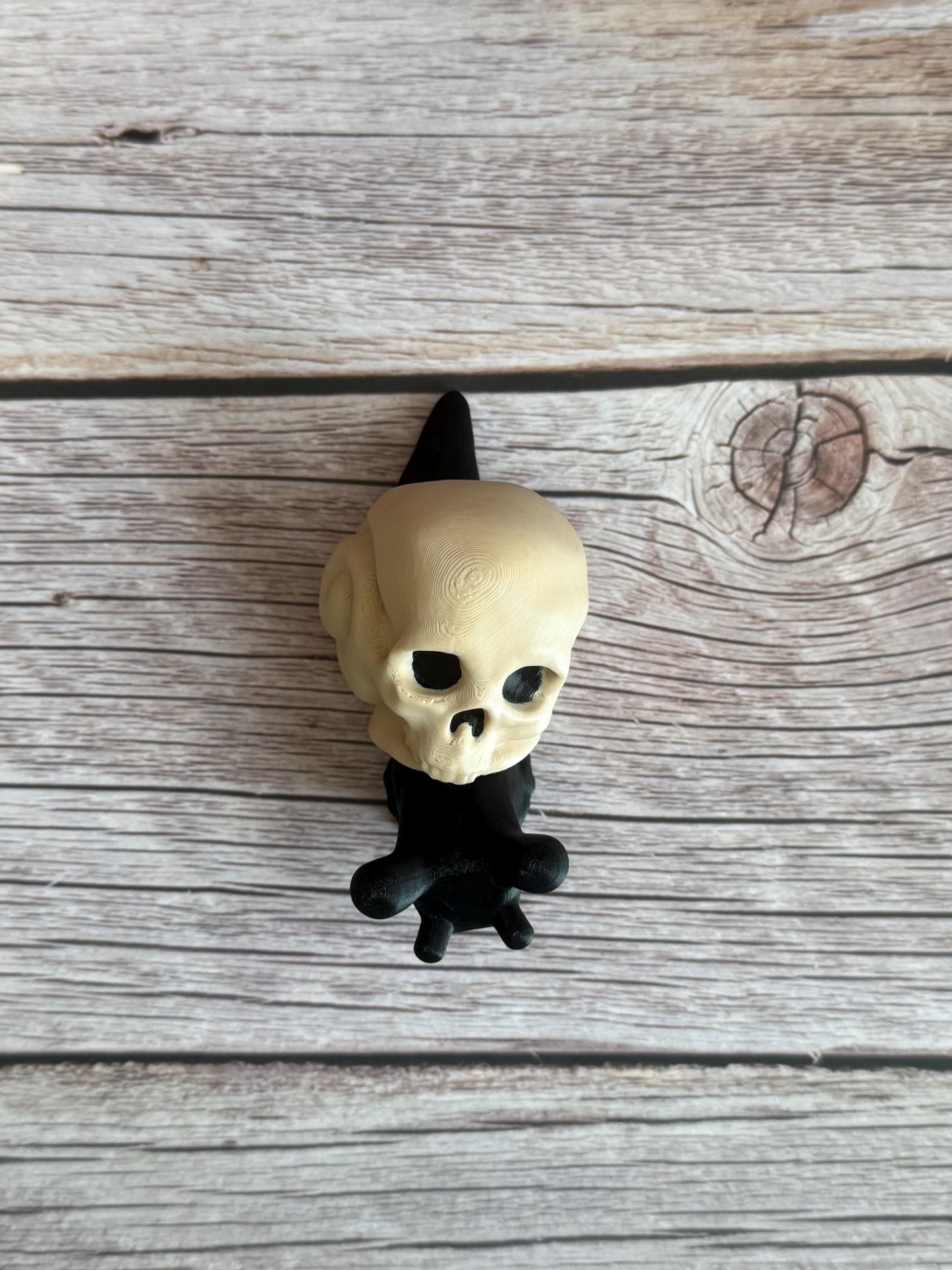 3D Printed Skull Snail | Spooky Snail Figurine | Gothic Decor | Creepy Cute Gift