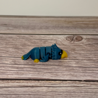 Articulated Mini Parrot Toy – 3D Printed Colorful Fidget Bird Gift