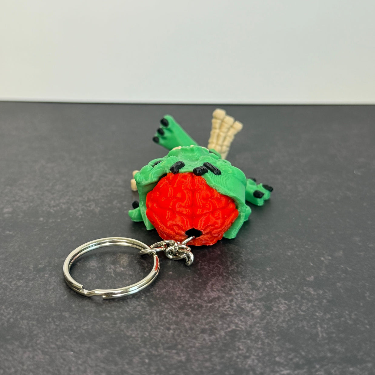 Zombie Keychain – 3D Printed Articulated Creepy Undead Fidget Toy for Horror Fans