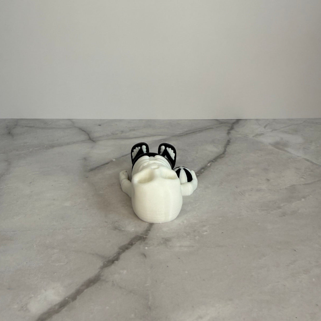 Mini Gothic Beach Skeleton – 3D Printed Spooky Coastal Decor