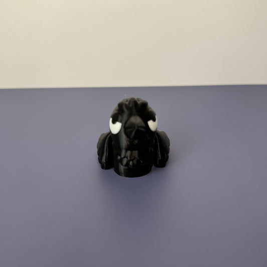 Mini Sassy Crow – 3D Printed Gothic Bird, Moody Crow Desk Buddy, Spooky Cute Shelf Decor