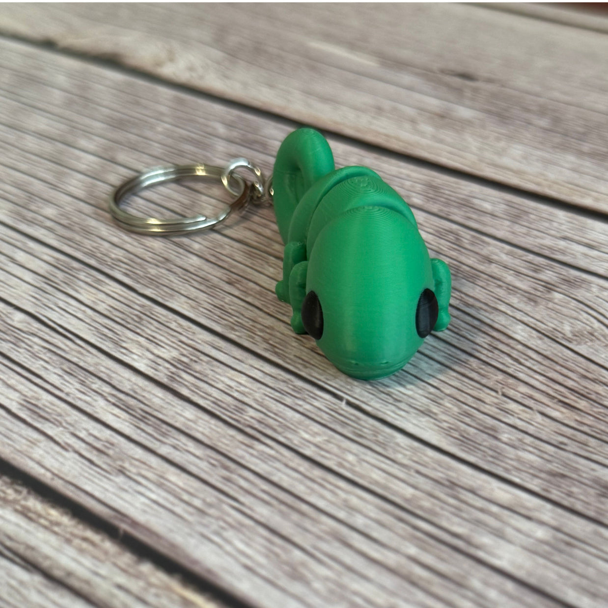 Articulated Chameleon 3D Printed Keychain – Flexible Lizard Keyring, Cute Reptile Gift, Fidget Toy, Unique Wildlife Accessory