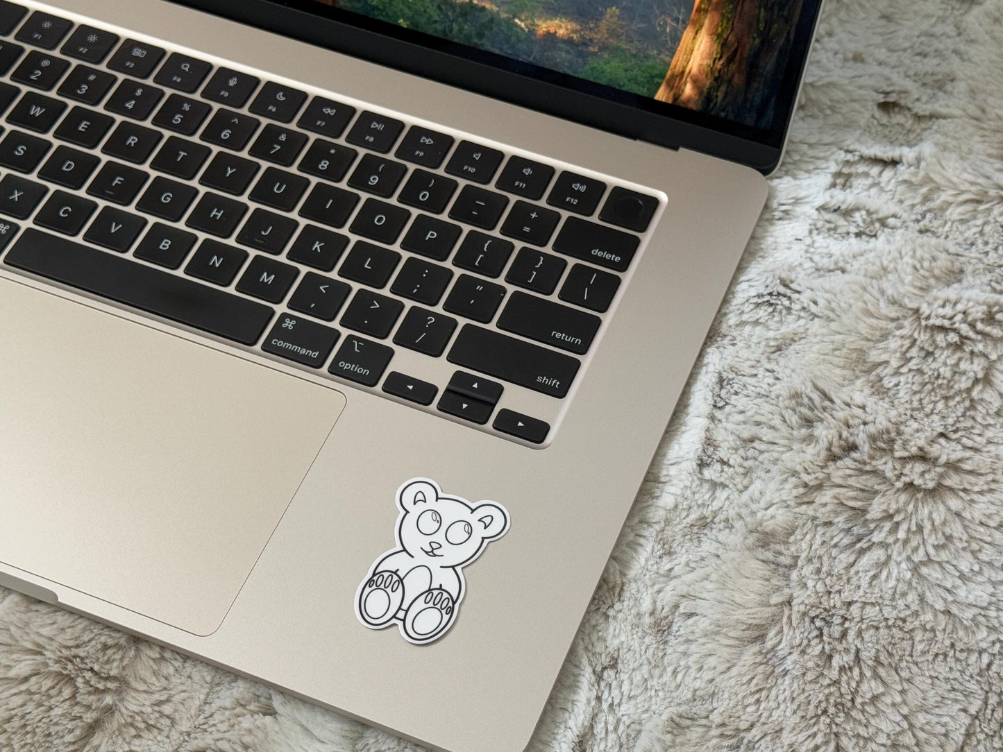 Adorable Teddy Bear Outline Vinyl Sticker – Cute Bear Silhouette for Laptop, Phone, Water Bottle, & More – High-Quality Durable Decal
