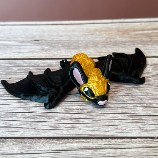 Articulated 3D Printed Bat – Poseable Halloween Bat Toy or Spooky Decor