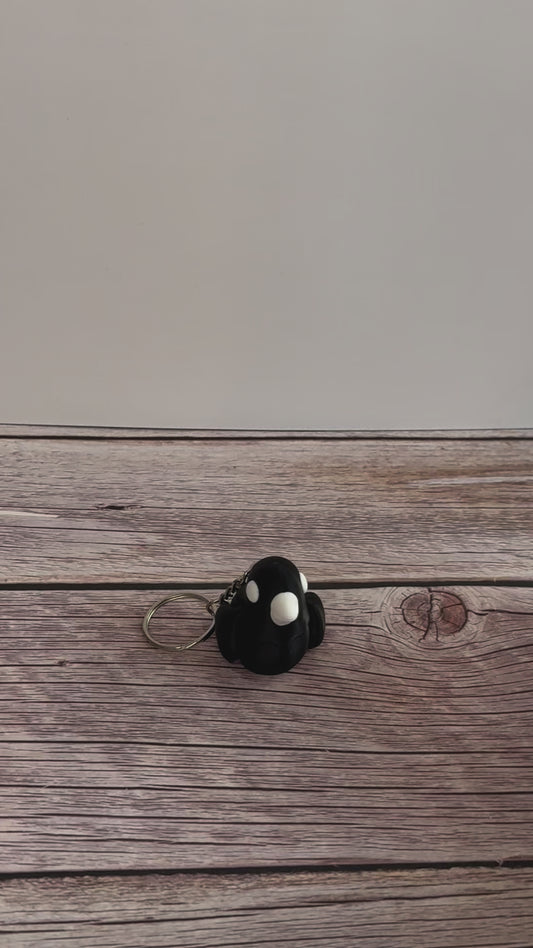 Articulated Baby Crow 3D Printed Keychain – Flexible Keyring, Cute Gothic Bird Gift, Fidget Keychain, Unique Crow Lover Accessory
