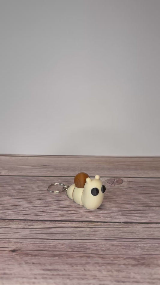 Articulated Snail 3D Printed Keychain – Movable Cute Slug, Unique Fidget Toy, Fun Animal Gift, Whimsical Pocket Companion