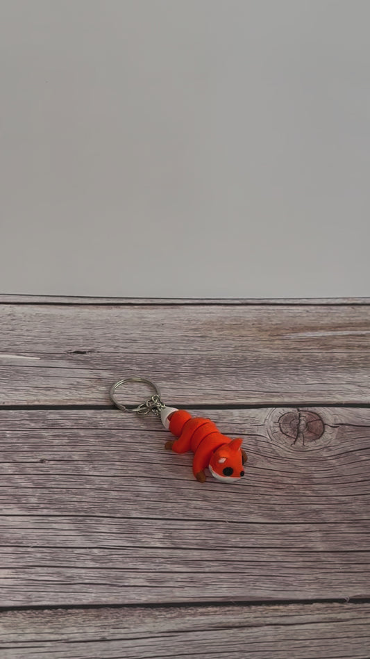 Articulated Fox 3D Printed Keychain – Flexible Fox Keyring, Cute Woodland Animal Gift, Fidget Keychain, Unique Fox Lover Accessory