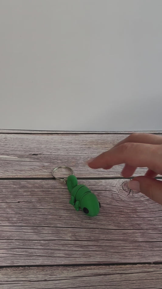 Articulated Chameleon 3D Printed Keychain – Flexible Lizard Keyring, Cute Reptile Gift, Fidget Toy, Unique Wildlife Accessory