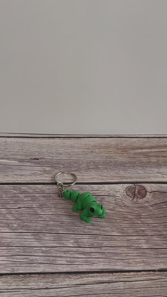 Articulated Lizard 3D Printed Keychain – Flexible Reptile Keyring, Fidget Toy Keychain, Unique Lizard Lover Gift, Cool Animal Accessory