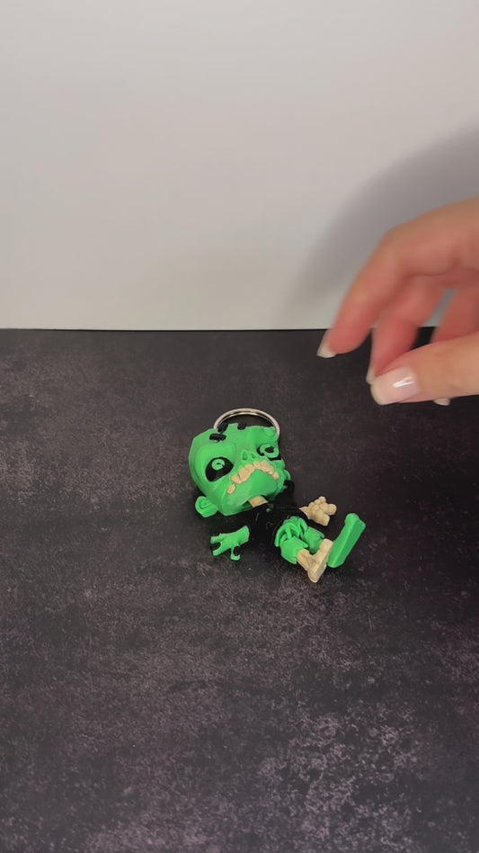 Zombie Keychain – 3D Printed Articulated Creepy Undead Fidget Toy for Horror Fans